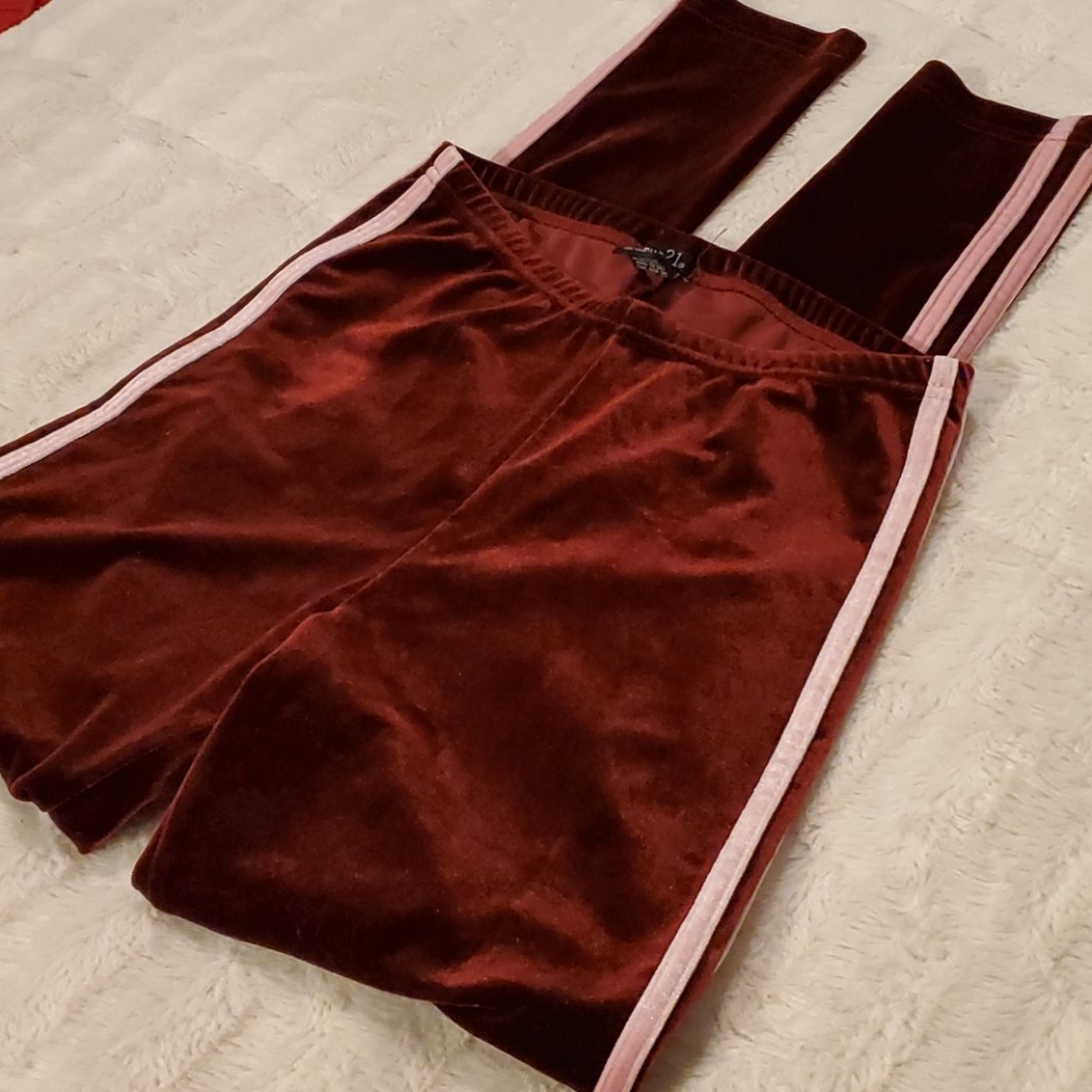Rue 21 velour pants